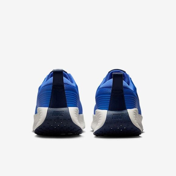 Nike Promina